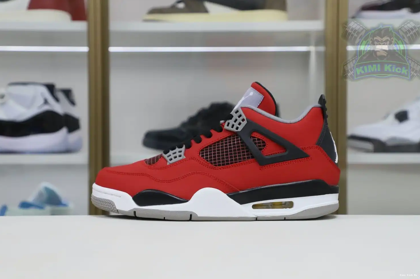 Kimikick RetroToro Jordan Air Bravo Jordan4 0810